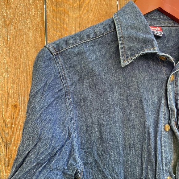 WRANGLER Boys Classic Blue Denim Shirt Long Sleeve Button Down Size 14 XL - Picture 3 of 10